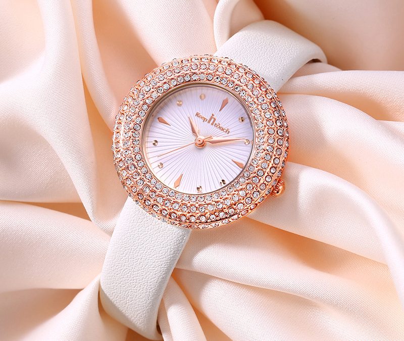 Diamond Dial Women’s Watch Fashion Waterproof Solid Steel Band Watch Women’s Watch